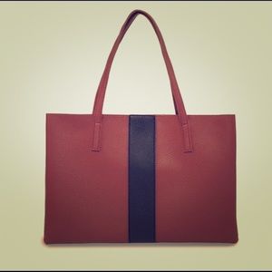 🎉HP🎉 Vince Camuto Bag, like new!